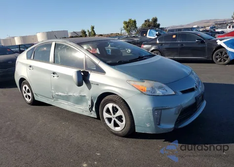 2013 Toyota Prius z USA, uszkodzony, nr VIN JTDKN3DU8D1729792